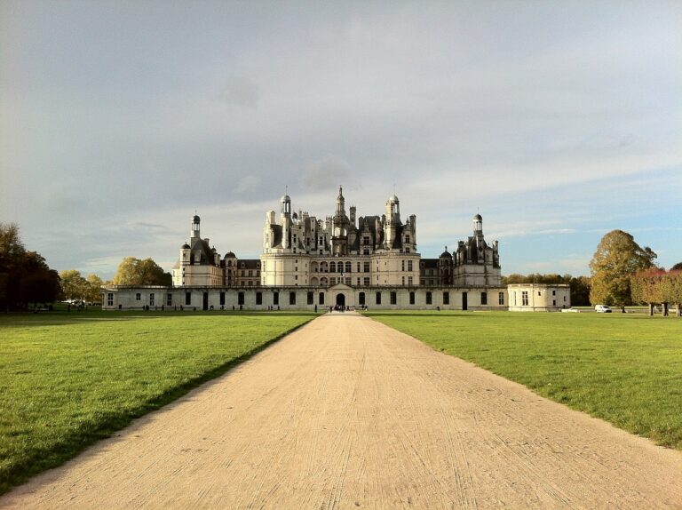 Chateau de Chambord: 10 Things You Need to Know About Chateau de Chambord, France.